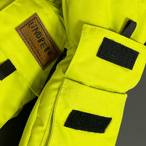 Little Explorer - Kids' Weatherproof Mitten: Safe & Fun for Winter Adventures - Image 5